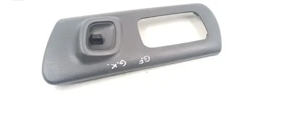 Subaru Impreza I Electric window control switch 94226FA11