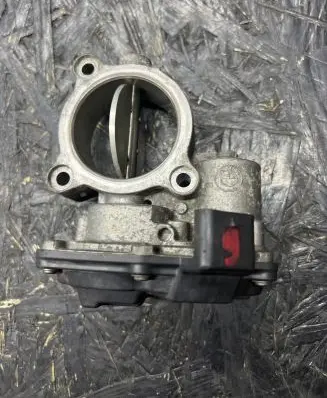 BMW 5 F10 F11 Throttle valve 10378517 7810752 04543