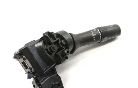 Toyota Avensis T270 Wiper speed switch 17F144