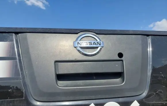 Nissan Navara D40 Tailgate lock latch 