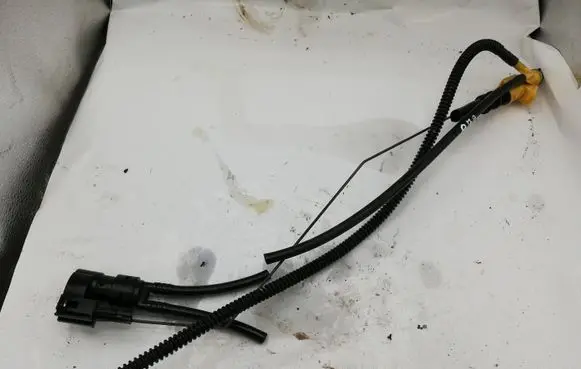 BMW X5 E53 Fuel line/pipe/hose NOCODE
