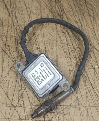 Mercedes-Benz S W222 Lambda probe sensor A0009053403