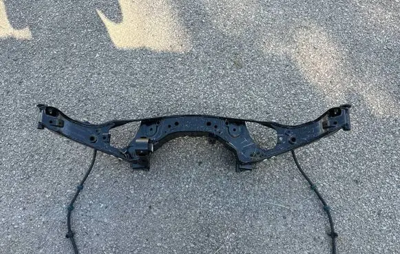 BMW X1 U11 Rear subframe 6894201