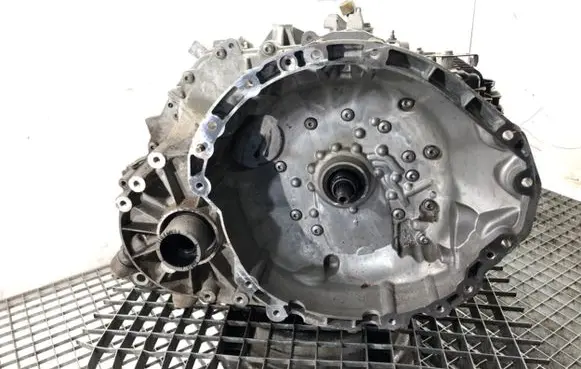Jeep Cherokee Manual 5 speed gearbox P68240064AA