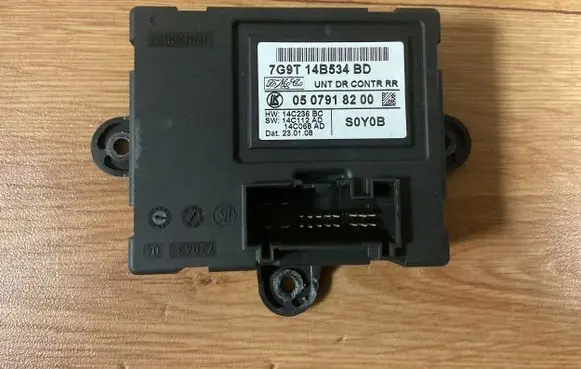 Volvo V70 Door control unit/module 7G9T14B534BD 0507918200 14C236BC