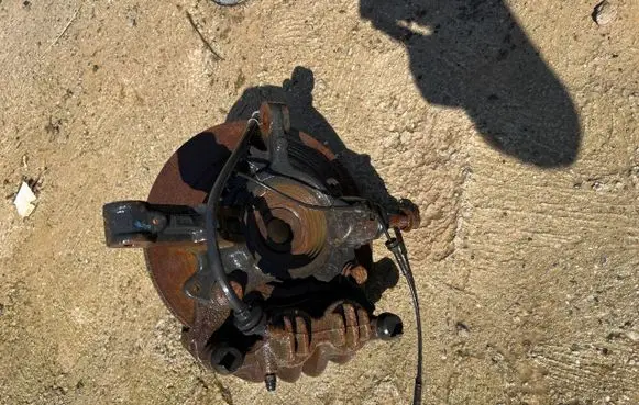 Renault Master III Rear wheel hub