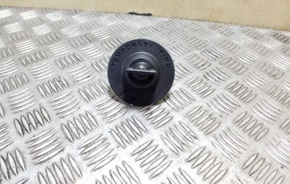 Honda CR-V Spare wheel bolt 