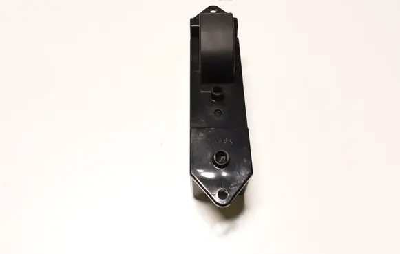 Mitsubishi Outlander Electric window control switch MR502239 C8DD322M