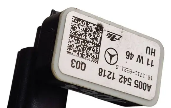 Mercedes-Benz E C207 W207 Airbag deployment crash/impact sensor A0055421218