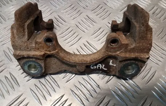 Volkswagen Touareg I Rear brake pad spring 
