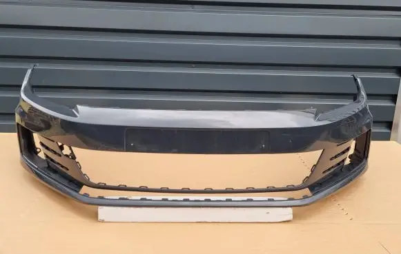 Volkswagen Scirocco Front bumper 1K8807221N