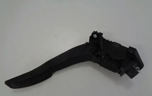 Ford Fiesta Accelerator throttle pedal H1BC9F836A1D