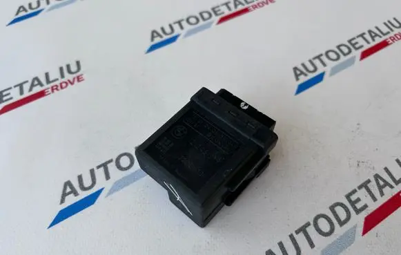 BMW 5 E39 Glow plug pre-heat relay 2246919 12212246919