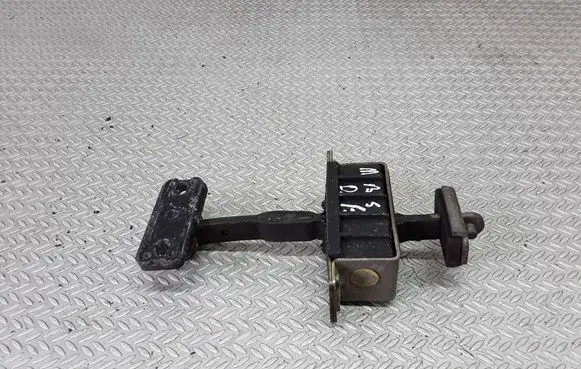 Mercedes-Benz S W220 Front door check strap stopper