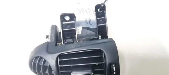 Mercedes-Benz CLC CL203 Dash center air vent grill a2038300654