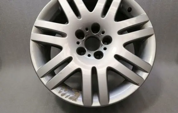 BMW 7 E65 E66 R18 alloy rim 6753239