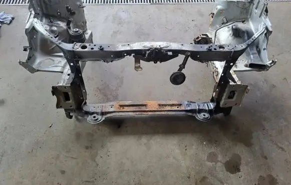 Toyota Corolla Verso AR10 Radiator support slam panel