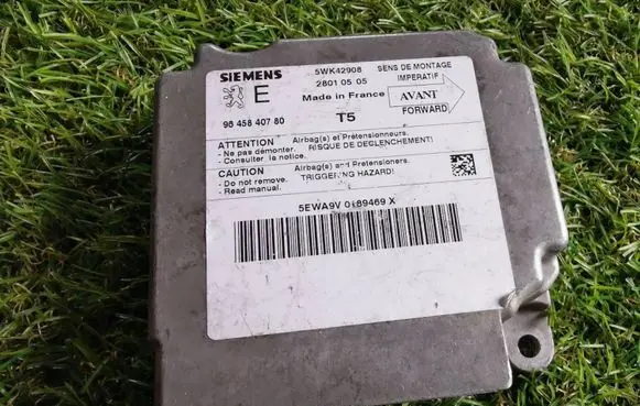 Peugeot 307 Airbag control unit/module 9645840780 5WK42908