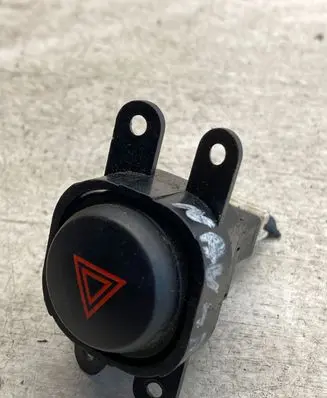 Nissan Navara D40 Hazard light switch 06019