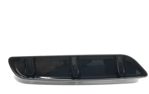 Rear bumper corner part panel trim
