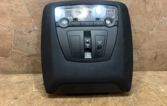 BMW 7 F01 F02 F03 F04 Front seat light 533939