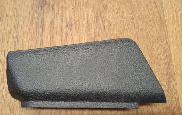 Ford Mustang VI Panel trim FR3B63044F47A