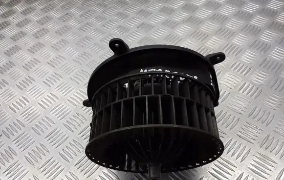 Mercedes-Benz E W210 Front door blower motor A2108206210