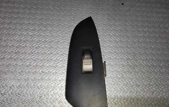 Honda CR-V Electric window control switch 83711SCAXA011M1