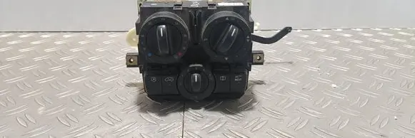 Mercedes-Benz Vito Viano W639 Climate control unit A6394460828 5HB00851201 A6394450205