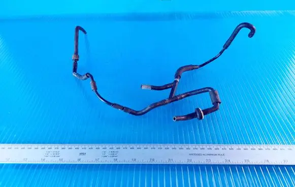 Volkswagen PASSAT B6 Engine coolant pipe/hose 03L131051