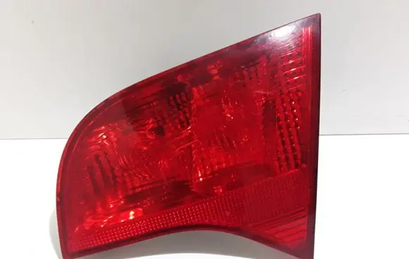 Audi A4 S4 B7 8E 8H Tailgate rear/tail lights 8E9945094