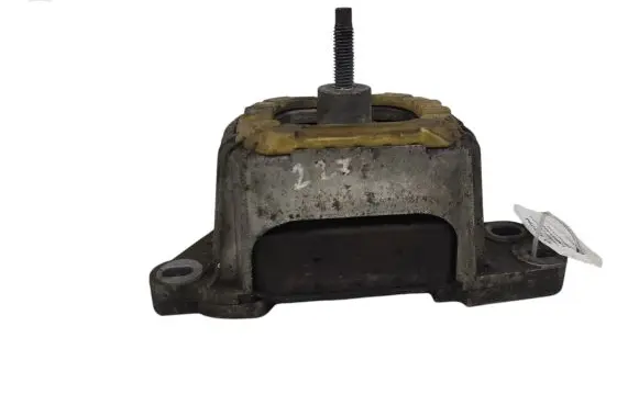 Engine mount bracket