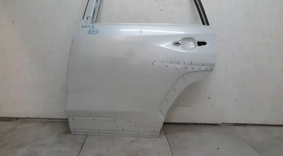 Toyota RAV 4 (XA50) Rear door 
