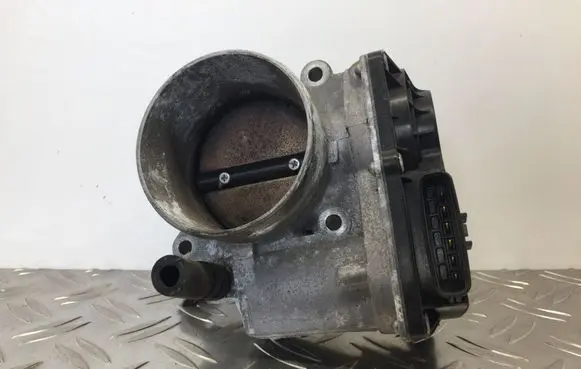 Lexus GS 300 350 430 450H Throttle valve 2203031020 5E31 02858