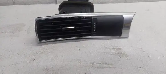 Audi A6 S6 C6 4F Dashboard side air vent grill/cover trim 4F1820901D