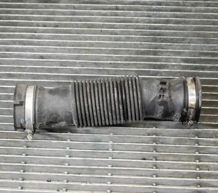 Dacia Sandero Air intake hose/pipe 165757148R