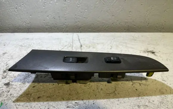 Lexus IS 220D-250-350 Electric window control switch 515287 8980006870 04030