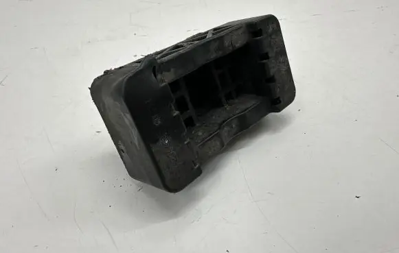 Mercedes-Benz C W206 Jacking socket point A2046900009
