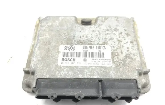 Volkswagen Golf IV Engine control unit/module 06A906018CS 0261206088