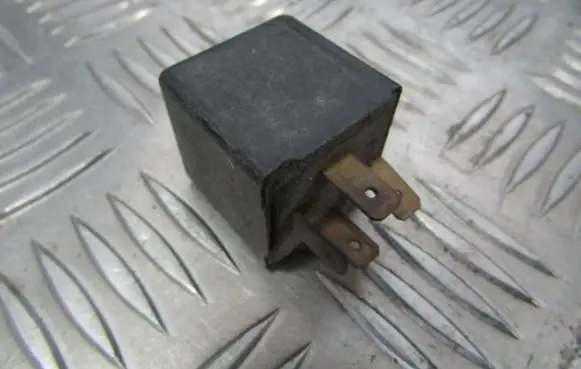 Volkswagen Golf IV Other relay 191955529