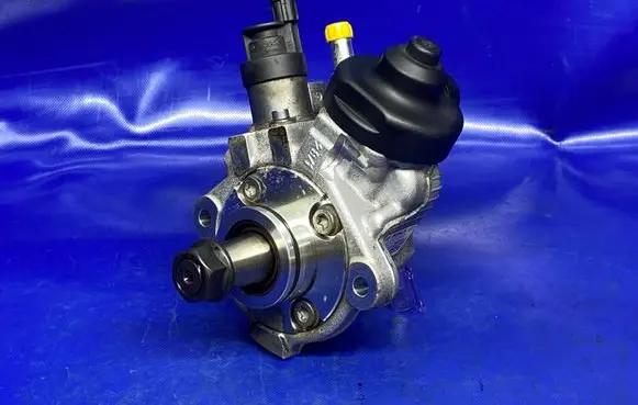 Hyundai Santa Fe Fuel injection high pressure pump 0445010511 33100-2F000