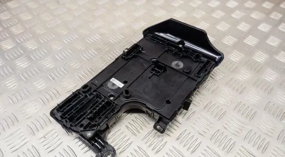 Tesla Model 3 Comfort/convenience module 156745400B 156685300A