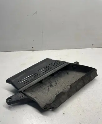 Audi A4 S4 B8 8K Air intake duct part 8K0129618K 8K0129618J 8K0129618