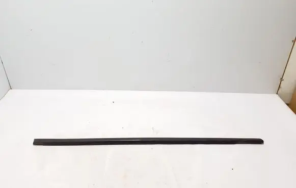 Fiat Tipo Front door glass trim molding 52068509