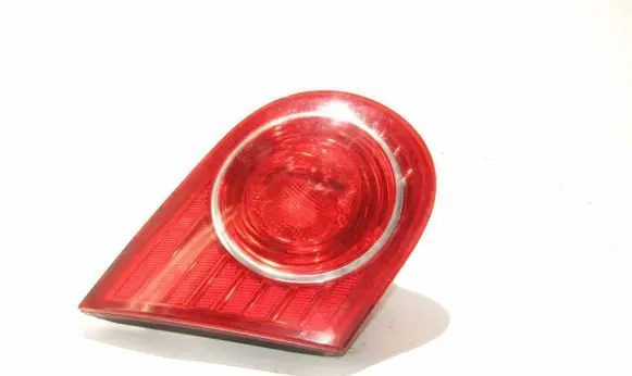 KIA Opirus Tailgate rear/tail lights