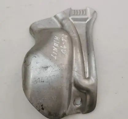 Volvo XC90 Heat shield in engine bay 31431799