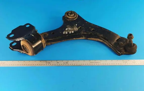 Volvo V70 Front lower control arm/wishbone 6G9N3A052 6G9N3A05253BM