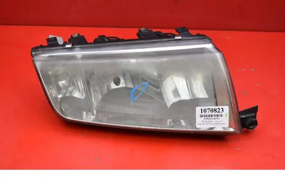 Skoda Fabia Mk1 (6Y) Headlight/headlamp 