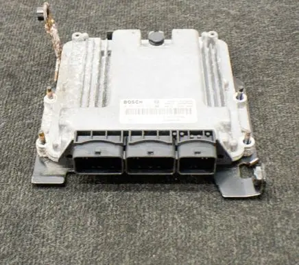 Renault Laguna III Engine control unit/module 0281015323 8200726880