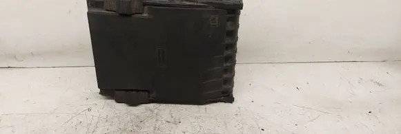 Volkswagen PASSAT B6 Fuse box cover 1K0937132F